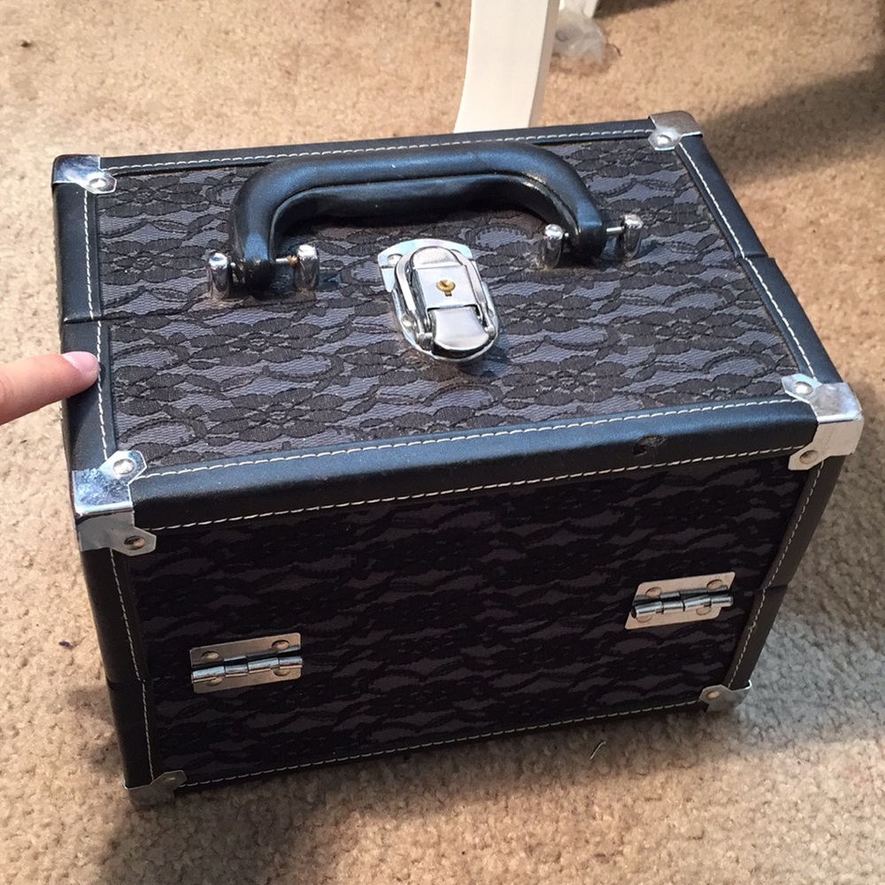 Makeup box!